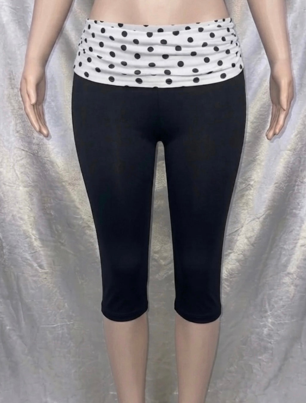Dot Foldover Capri